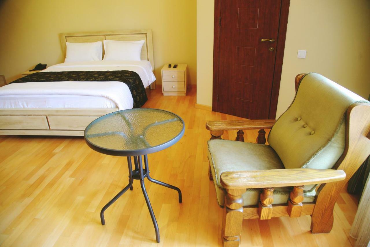Boutique Hotel Art Villa Panorama Tiflis Exterior foto